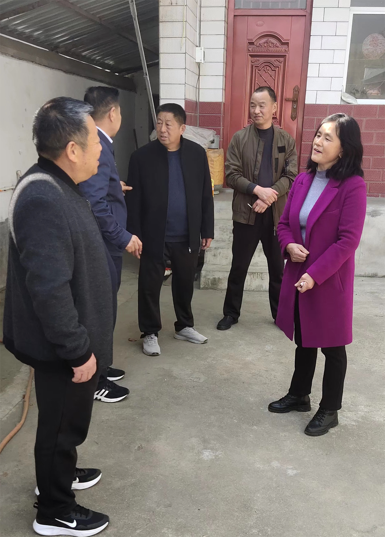 2023.4.4南阳西峡县慰问.png